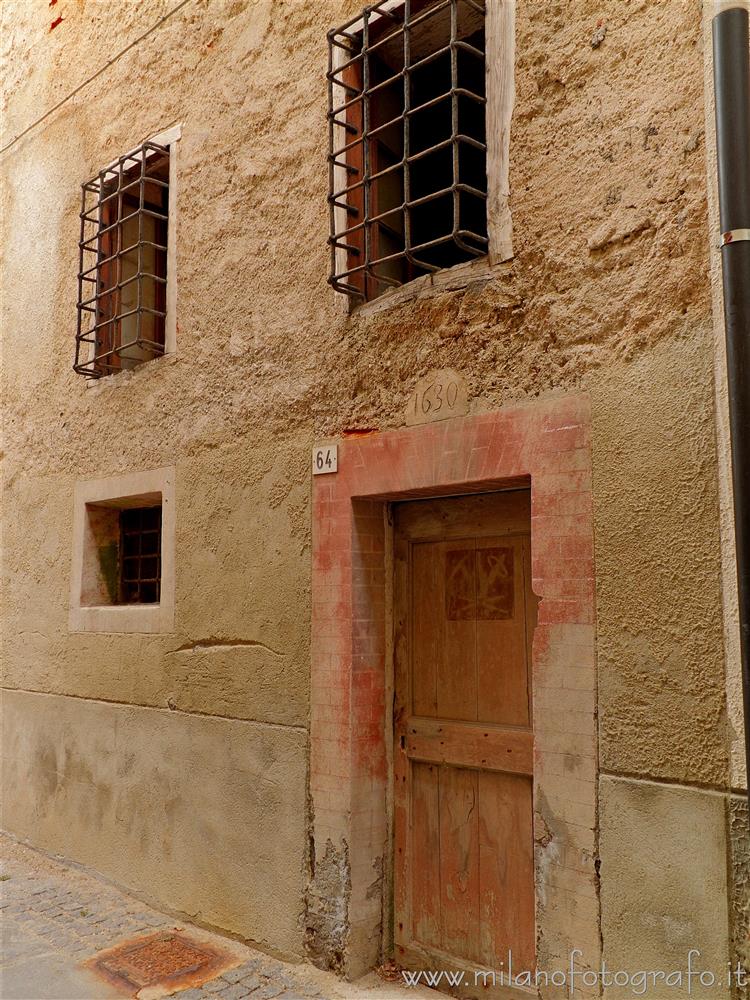 Quittengo fraction of Campiglia Cervo (Biella, Italy) - Old house curiously looking like a prison